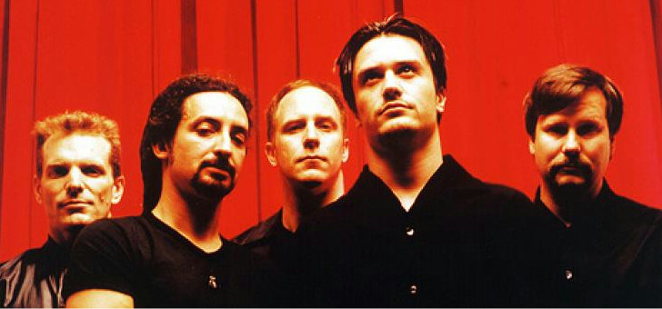Рок-календарь: 16 лет назад группа Faith No More объявила о своём распаде