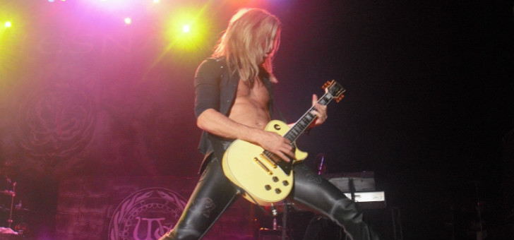 Whitesnake покинул гитарист