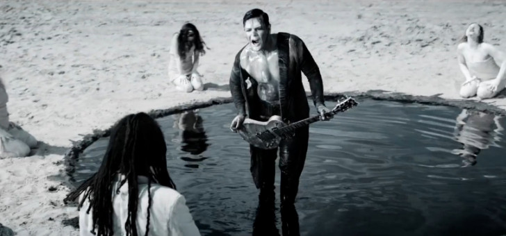 Гитарист Rammstein выпустил новый клип